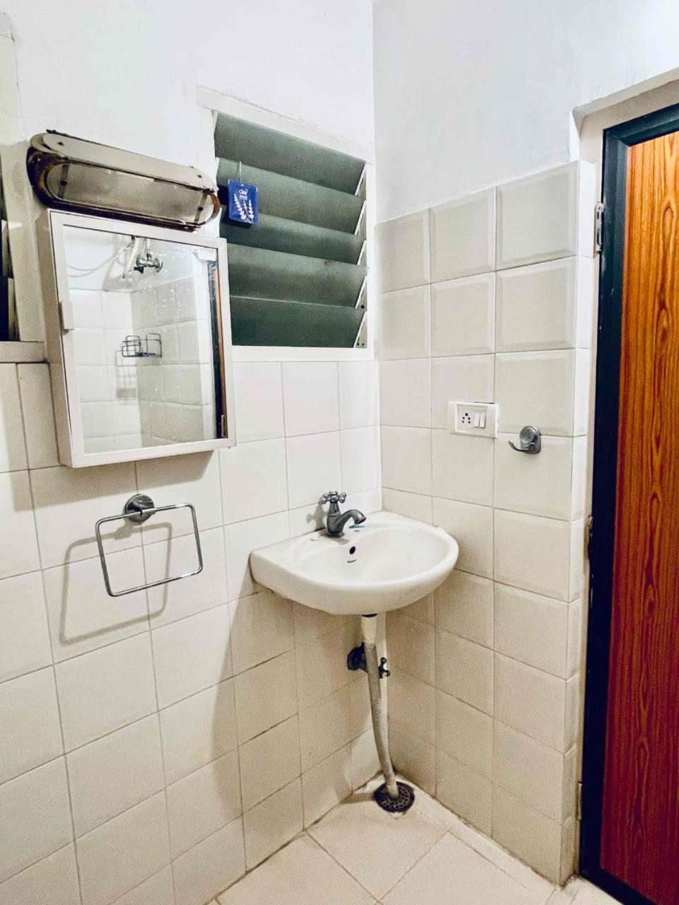 Shanthi Apartment Puttaparthi