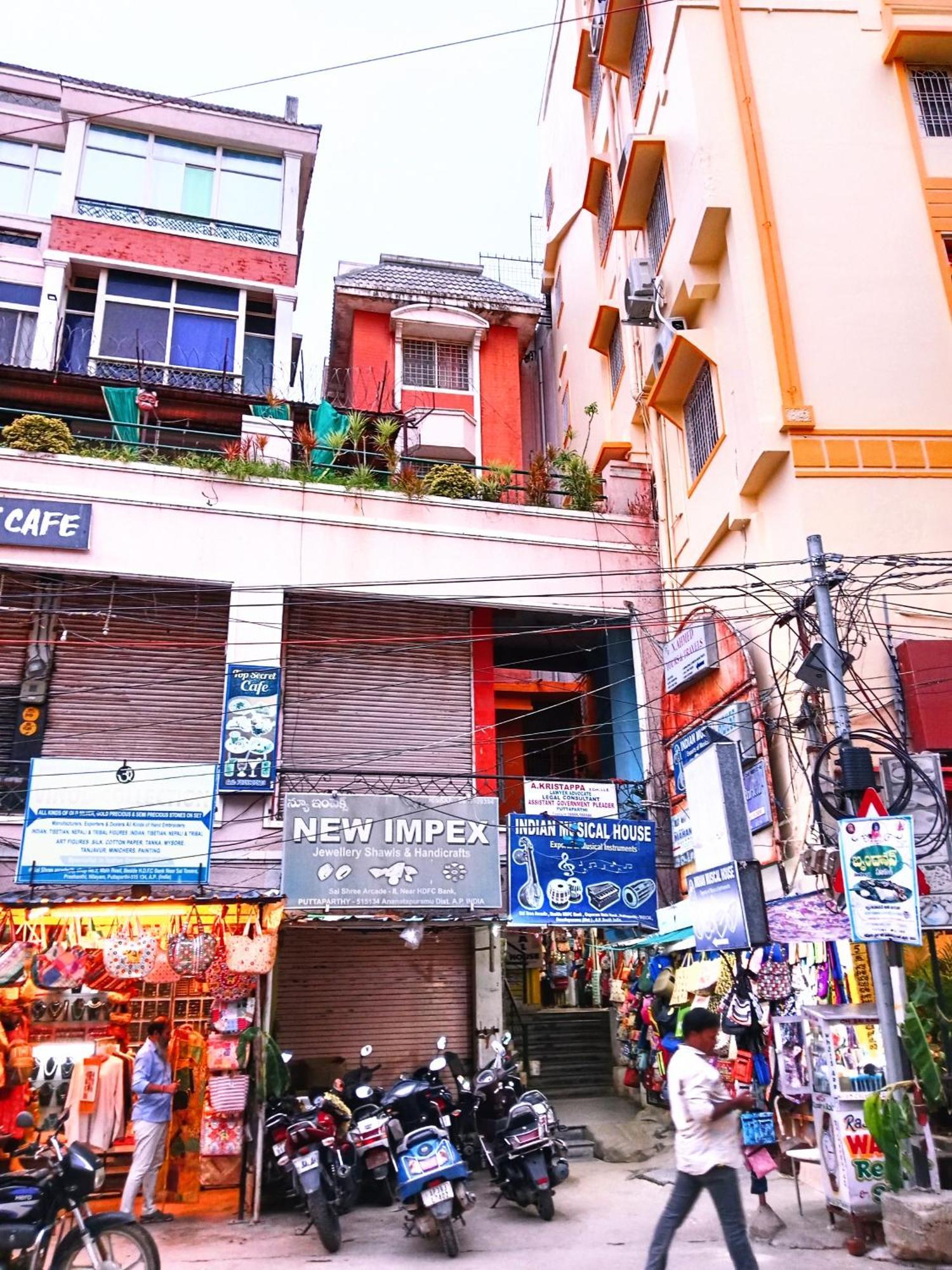 Apartment Shanthi Puttaparthi
